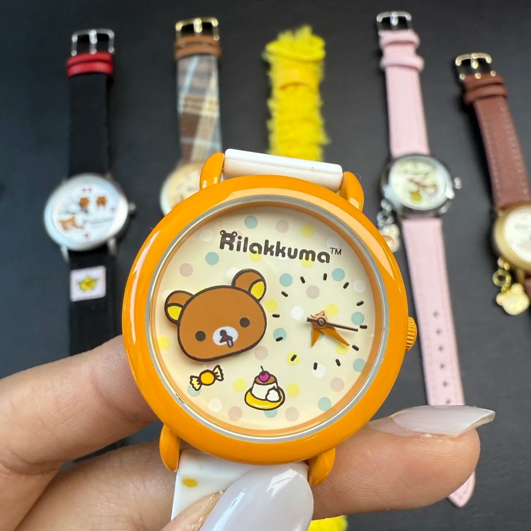 Moments Watches & Jewelry Vaughan Mills - Authentiek Rilakkuma Gurgle Moment Series nekhangend