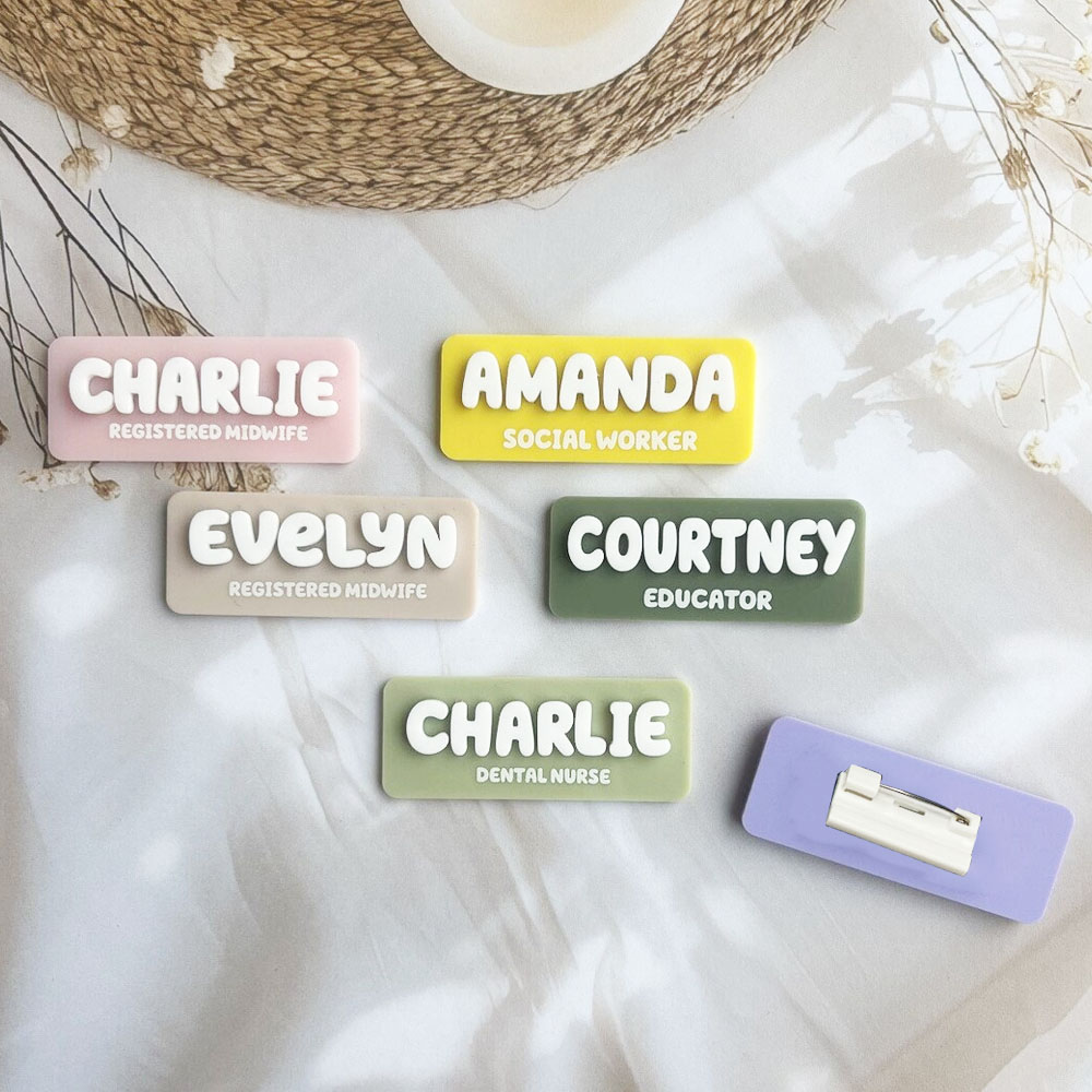 Vintage Brooch Pin - Aangepaste naam broche gepersonaliseerde naamplaatje acryl