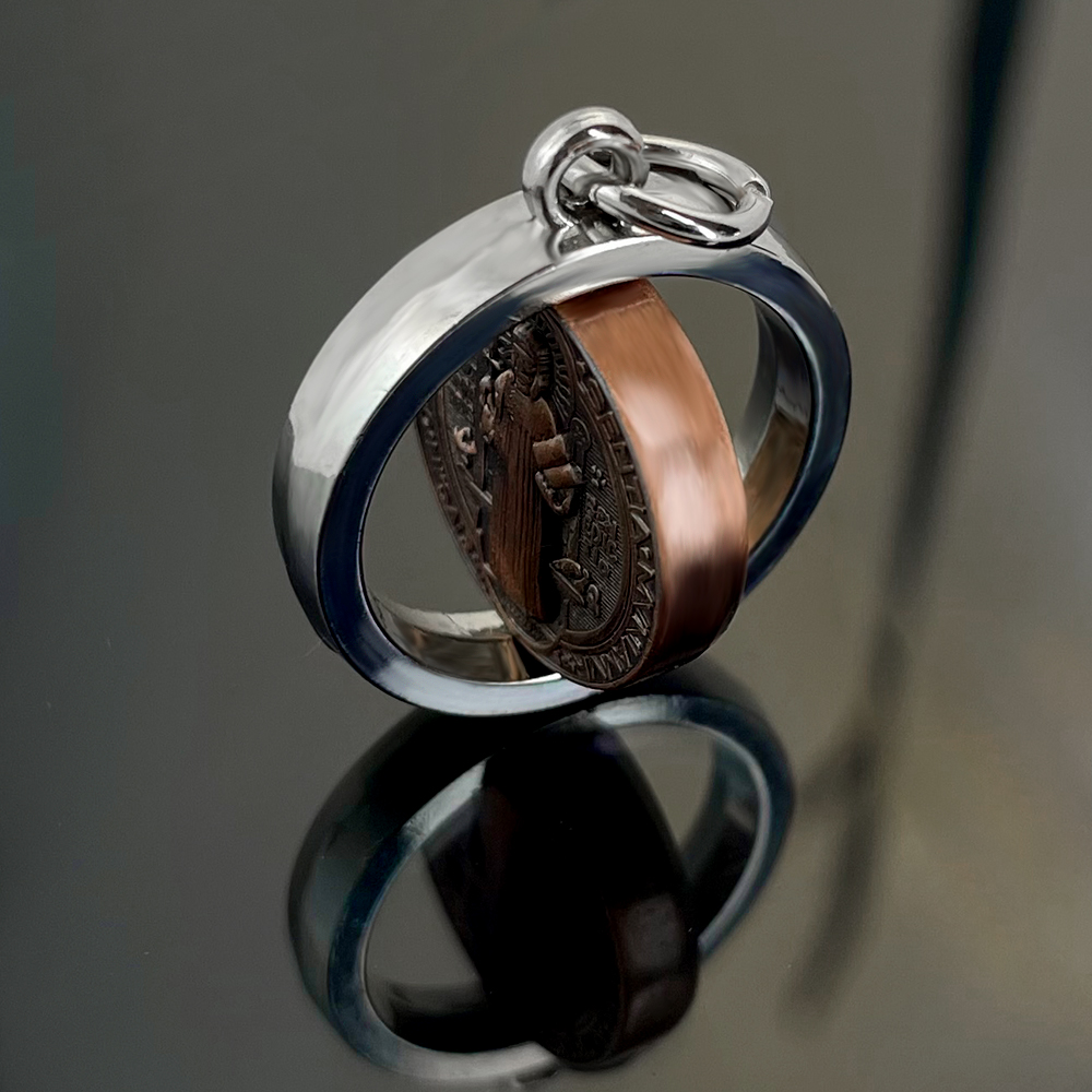 Nieuwe St. Benedictus Medaille - Jewelry & Watches Review recensie en prijs